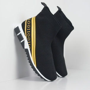 Adidași de bărbați tip șosetă cu benzi galbene - FASHIONMIX.RO Adidași de bărbați tip șosetă cu benzi galbene