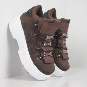 Botine de dama maro cu platformă Trekking design - FASHIONMIX.RO Botine de dama maro cu platformă Trekking design