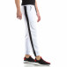 Pantaloni de trening pentru bărbați în alb cu bandă it210319-57 2