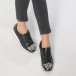 Pantofi sport negri de dama cu pietre și din materiale pe exterior combinate  it240118-6 2